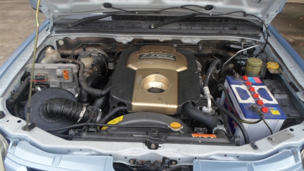 ขาย อีซูซุ ไฮเลนเดอร์ สี่ประตู