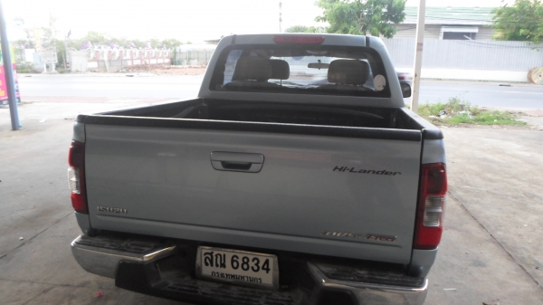 ขาย อีซูซุ ไฮเลนเดอร์ สี่ประตู
