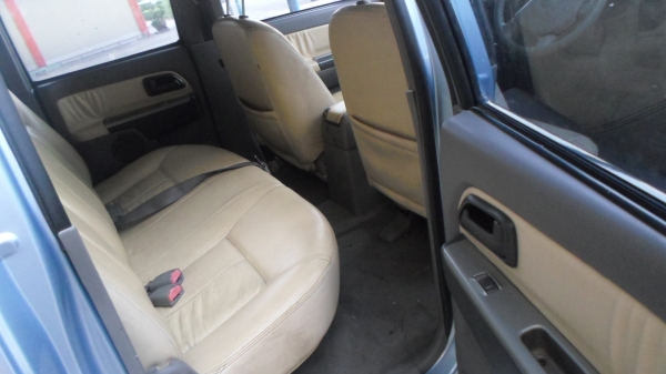 ขาย อีซูซุ ไฮเลนเดอร์ สี่ประตู