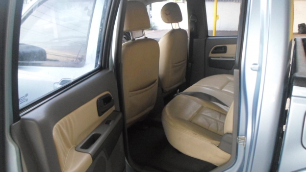 ขาย อีซูซุ ไฮเลนเดอร์ สี่ประตู