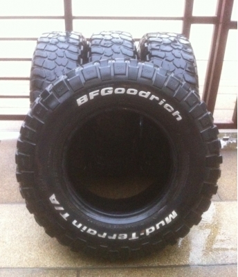 ยาง Mud BF goodrich KM2 265 75 16 สภาพดี
