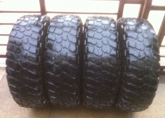 ยาง Mud BF goodrich KM2 265 75 16 สภาพดี