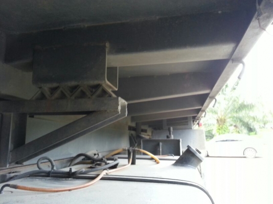 รถอีซูซุ 10 ล้อดั้ม FXZ 360 แรงม้า ปี 54.  ( รถวิ่ง 2xx,xxx กว่า กม. )     สนใจติดต่อ   081 - 6079515