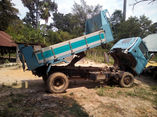 ขาย 6ล้อ ISUZU NKR 110แรง ดั้มสภาพพร้อมใช้งาน เอกสารเล่มทะเบียนพร้อมโอน