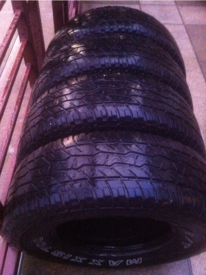 ยาง Maxxis 265 70 16 สภาพดี ราคาไม่แพง
