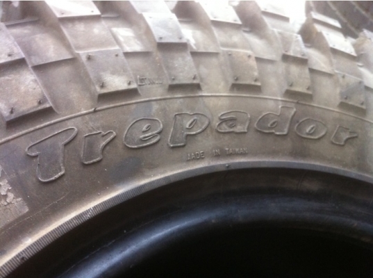 ยาง Maxxis Trepador 37 12.5 R16 ปลายปี10 ราคาไม่แพง