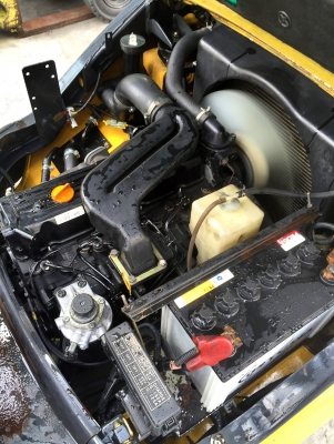 -:-*&bull;*ข า ย ร ถ ย ก นำ เ ข้ า*&bull;*-:-KOMATSU FD25-15 เครื่องดีเซล เกียร์ออโต้ เสา3เมตร สนใจติดต่อ 083-062-0223(ปอนด์)