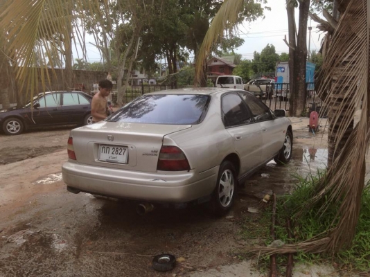 ขายครับรถเก๋ง  แอกคอด ท้ายเบน  เครื่องเดิม 2000  ใช้น้ำมัน ตลอด   ไม่เคยติดแก๊ส