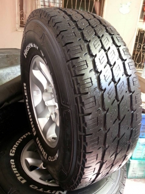 ขายล้อ Toyota D4D 6 รู พร้อมยาง 31 ขอบ 15 ขายล้อ Toyota D4D 6 รู พร้อมยาง 31 ขอบ 15