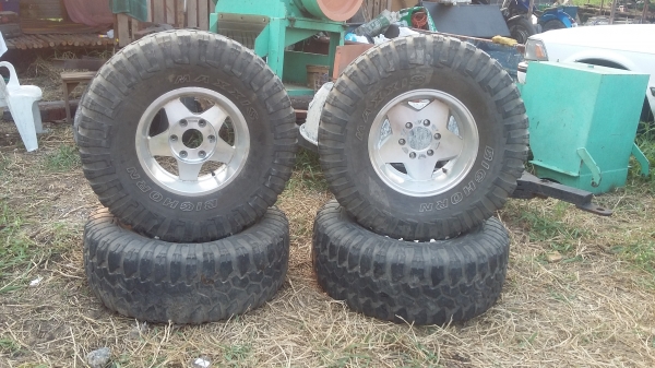 ล้อรถโฟวิว ขอบ15 4ล้อ 2ลาย