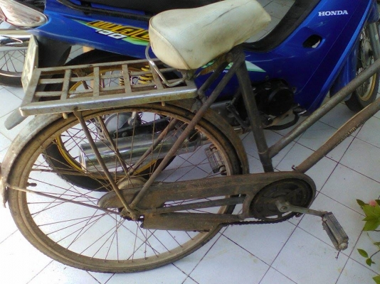 ขออนุญาติขายจักรยานคาสสลิก สภาพยังไม่ได้ล้าง ขี้ได้ราคาถูก ขออนุญาติขายจักรยานคาสสลิก สภาพยังไม่ได้ล้าง ขี้ได้ราคาถูก