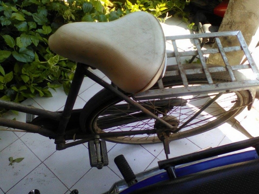 ขออนุญาติขายจักรยานคาสสลิก สภาพยังไม่ได้ล้าง ขี้ได้ราคาถูก ขออนุญาติขายจักรยานคาสสลิก สภาพยังไม่ได้ล้าง ขี้ได้ราคาถูก