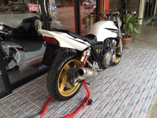 ธารนนทบุรี//ขาย HONDA CB400 ปี93 ไมค์ 3 ลูก สวยๆ ระบบเครื่อง ระบบไฟสมบูรณ์ทุกจุด อินวอยท์ สรรพสามิต ราคา 55,000 บาท ธารนนทบุรี//ขาย HONDA CB400 ปี93 ไมค์ 3 ลูก สวยๆ ระบบเครื่อง ระบบไฟสมบูรณ์ทุกจุด อินวอยท์ สรรพสามิต ราคา 55,000 บาท