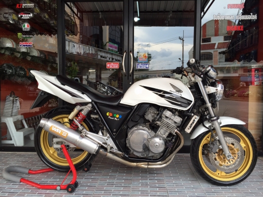 ธารนนทบุรี//ขาย HONDA CB400 ปี93 ไมค์ 3 ลูก สวยๆ ระบบเครื่อง ระบบไฟสมบูรณ์ทุกจุด อินวอยท์ สรรพสามิต ราคา 55,000 บาท