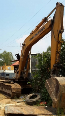 รถแม๊คโค  โคมัสสุ 120-5สภาพดี พร้อมใช้งาน  ไม่มีเอกสาร