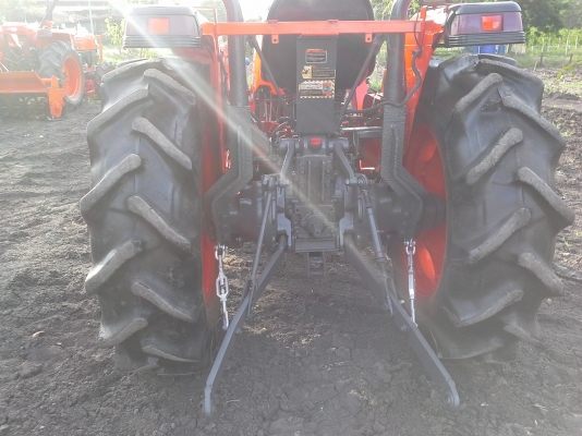 มาอีกคันเพิ่งเสร็จครับ4508พร้อมดันหน้าคานโค้งปรับสภาพพร้อมใช้งานขายเลยครับ239000