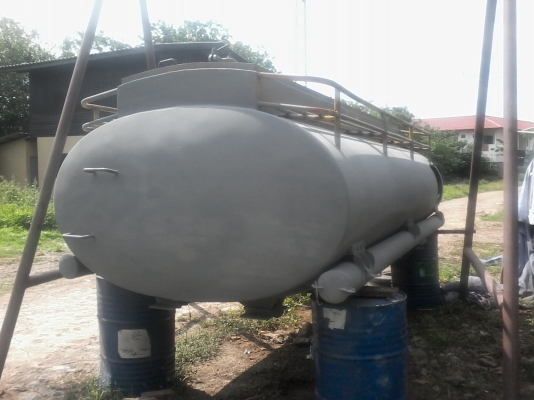 ขายด่วนครับ ถังน้ำมัน 9000 ลิตร พร้อมหัวจ่าย สภาพพร้อมใช้งาน พ่นสีรองพื้นไว้ครับ