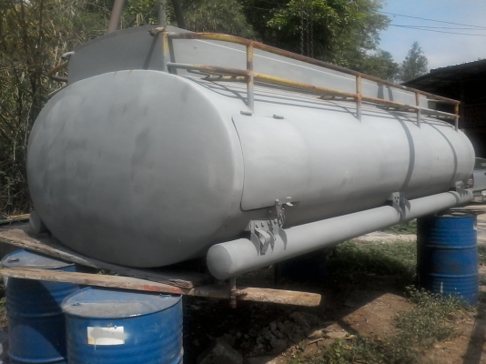 ขายด่วนครับ ถังน้ำมัน 9000 ลิตร พร้อมหัวจ่าย สภาพพร้อมใช้งาน พ่นสีรองพื้นไว้ครับ