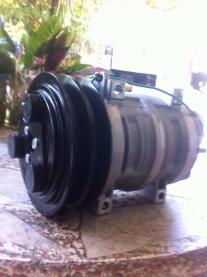 ขายคอมเพรสเซอร์วาลีโอ แท้ 215cc