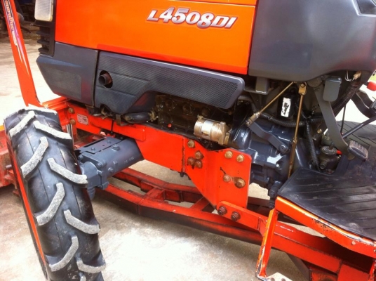 ขายรถไถKubota L4508DI (4WD) พร้อมใบมีดหน้าและผานพรวน รถสวยพร้อมใช้งาน