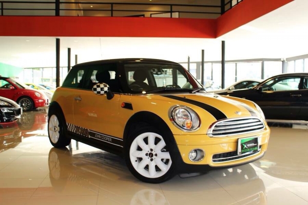 ขาย MINI COOPER R56 ปี 2008 ออกศูนย์ millennium auto ตัวครอบกระจก มือเปิด กระจกมองข้าง ล้อกล้วยแท้ ของ JOHN COOPER WORKS สีเหลืองแท้ออกห้าง สีเดิมทั้งคัน สภาพสวยสุด ขายเพียง 959,000 บาท จัดไฟแนทซ์ได้ ดาวน์ต่ำเริ่มต้น 10\% พร้อมเซอร์วิทย์ฟรีทุกกรณี มาตราฐาน ขาย MINI COOPER R56 ปี 2008 ออกศูนย์ millennium auto ตัวครอบกระจก มือเปิด กระจกมองข้าง ล้อกล้วยแท้ ของ JOHN COOPER WORKS สีเหลืองแท้ออกห้าง สีเดิมทั้งคัน สภาพสวยสุด ขายเพียง 959,000 บาท จัดไฟแนทซ์ได้ ดาวน์ต่ำเริ่มต้น 10\% พร้อมเซอร์วิทย์ฟรีทุกกรณี มาตราฐาน