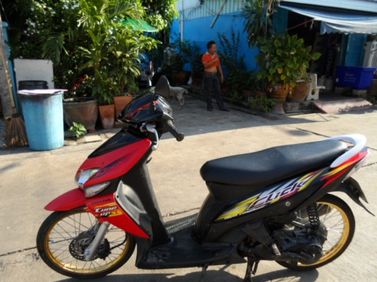 ขายฮอนด้าคลิกคาร์บูปี50สตาร์ทมือติดง่าย ขายฮอนด้าคลิกคาร์บูปี50สตาร์ทมือติดง่าย