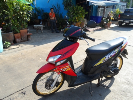 ขายฮอนด้าคลิกคาร์บูปี50สตาร์ทมือติดง่าย ขายฮอนด้าคลิกคาร์บูปี50สตาร์ทมือติดง่าย