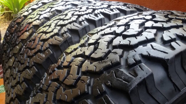 ขายยางbf all 265/70/16 ปี 12 ขายยางbf all 265/70/16 ปี 12