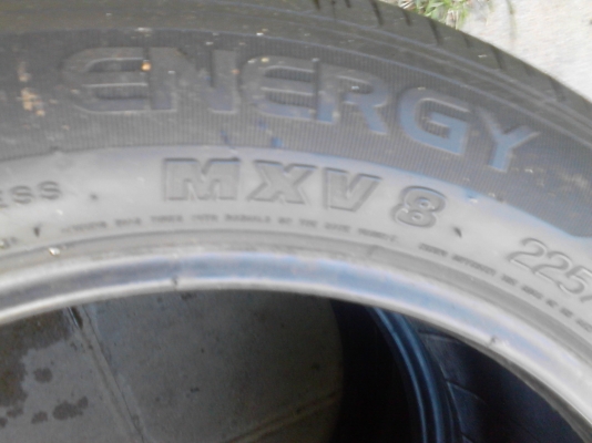 225/50R17 MICHELIN ENERGY MXV 8 มี 2 เส้น tel.081-427-3941 225/50R17 MICHELIN ENERGY MXV 8 มี 2 เส้น tel.081-427-3941