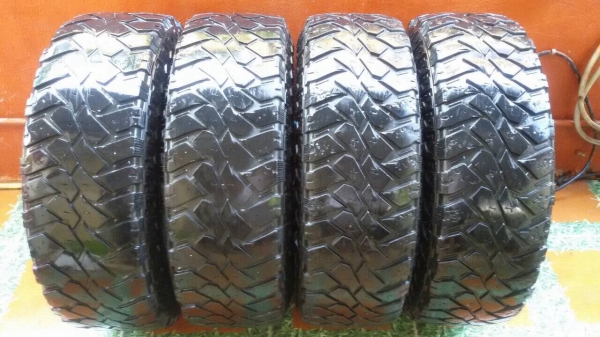 ขายยาง mud maxxis 265/75/16 ปี13