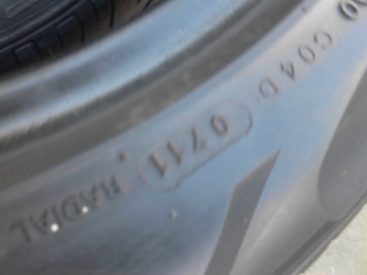 195/55R15 DEESTONE NAKARA มี 2  เส้น tel.081-427-3941