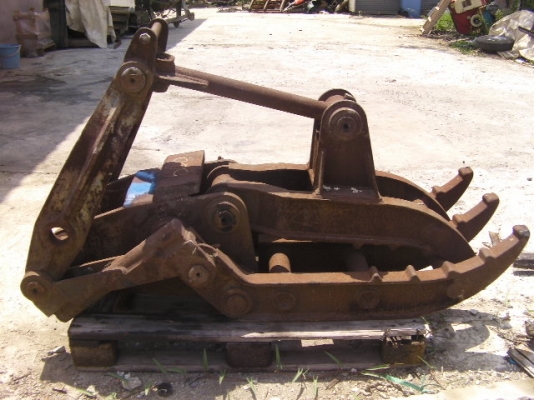 หัวคีบไม้สภาพสวยใส่ขนาดรุ่น PC 120ราคา 53,000บาท ติดต่อโสภา 081-637-4656 หัวคีบไม้สภาพสวยใส่ขนาดรุ่น PC 120ราคา 53,000บาท ติดต่อโสภา 081-637-4656