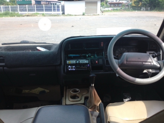 รถตู้ toyota hiace ปี 97