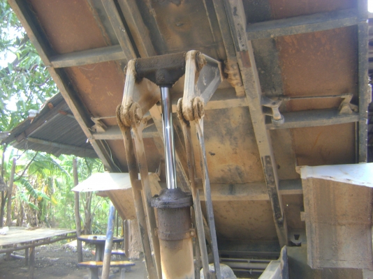 ดั้มพ์ 110 แรง  พร้อมใช้  ราคา  385,000  บาท