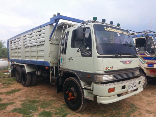 ขายดั้ม2เพลา HINO 3H ปี37 ห้างแท้ เครื่อง195แรง HO7D พ.เพาเวอร์ เบรกทิฟฟี่ ภายในสวย แอร์เย็น สภาพพร้อมใช้งาน ยางใหม่10เส้น เอกสารพร้อมโอน  สนใจโทร 090-8588220คุณนะ 093-3258446คุณบิว ID:narong498 หรือ www.truck.in.th/498 หรือเพจFacebook ณรงค์ ซื้อขายรถมือส
