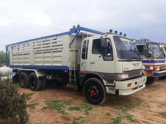 ขายดั้ม2เพลา HINO 3H ปี37 ห้างแท้ เครื่อง195แรง HO7D พ.เพาเวอร์ เบรกทิฟฟี่ ภายในสวย แอร์เย็น สภาพพร้อมใช้งาน ยางใหม่10เส้น เอกสารพร้อมโอน  สนใจโทร 090-8588220คุณนะ 093-3258446คุณบิว ID:narong498 หรือ www.truck.in.th/498 หรือเพจFacebook ณรงค์ ซื้อขายรถมือส