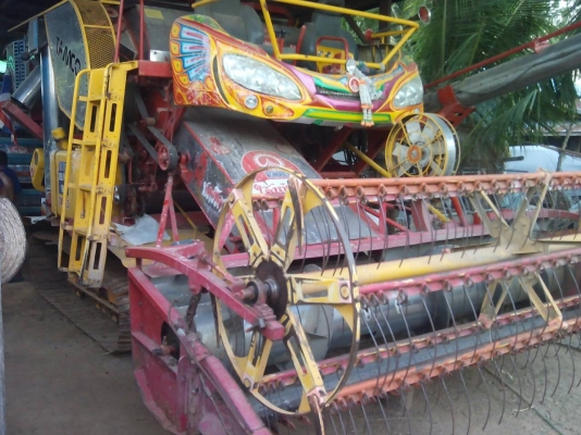 ขายรถเกี่ยวข้าว เกษตรพัฒนา อุ้ม 2.5 ตัน ไอ้หนุ่มไวไฟ ปี 55 เครื่อง JO หน้าเกียว 3 เมตรเลตทั้งคันราคาต่อรองได้ครับ ขายรถเกี่ยวข้าว เกษตรพัฒนา อุ้ม 2.5 ตัน ไอ้หนุ่มไวไฟ ปี 55 เครื่อง JO หน้าเกียว 3 เมตรเลตทั้งคันราคาต่อรองได้ครับ