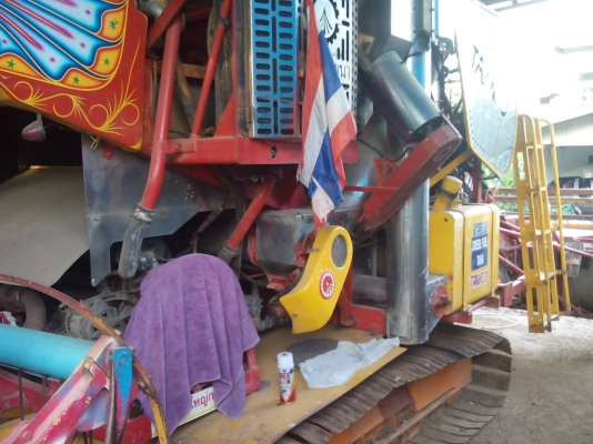 ขายรถเกี่ยวข้าว เกษตรพัฒนา อุ้ม 2.5 ตัน ไอ้หนุ่มไวไฟ ปี 55 เครื่อง JO หน้าเกียว 3 เมตรเลตทั้งคันราคาต่อรองได้ครับ ขายรถเกี่ยวข้าว เกษตรพัฒนา อุ้ม 2.5 ตัน ไอ้หนุ่มไวไฟ ปี 55 เครื่อง JO หน้าเกียว 3 เมตรเลตทั้งคันราคาต่อรองได้ครับ