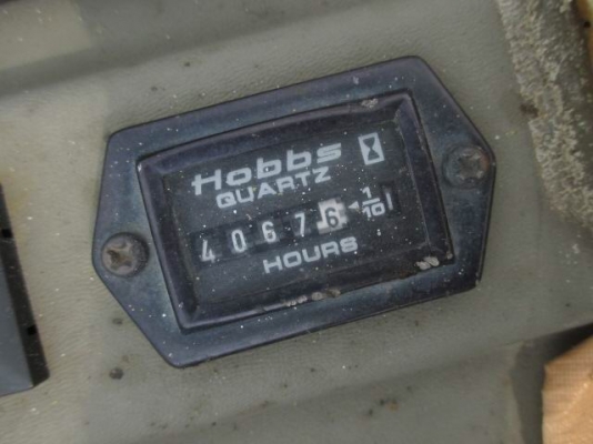 KOBELCO. Sk 045 ( เก๋ง) เก่านอกสภาพดี มีเอกสารนำเข้าประเทศ ติดต่อนิวส์ 083-4953407