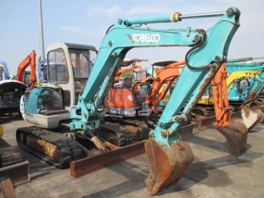 KOBELCO. Sk 045 ( เก๋ง) เก่านอกสภาพดี มีเอกสารนำเข้าประเทศ ติดต่อนิวส์ 083-4953407