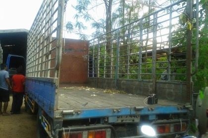 ขายISUZU NPR 130แรง ห้างแท้ปี46 ยาว5ม. เครื่องดี คัชซีสวย ภายในสวย แอร์เย็น สภาพพร้อมใช้งาน เอกสารพร้อมโอน สนใจโทร090-8588220คุณนะ ID:narong498 หรือwww.truck.in.th/498 หรือFB:ณรงค์ ซื้อขายรถมือสอง(เว็บไซต์ส่วนตัว) จัดไฟแนนซ์ได้ เงื่อนไขง่ายๆวันเดียวรับรถ