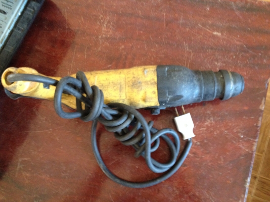 ขาย สว่าน สามระบบ ไฟไม่เข้า เอาไปซ่อมหรือทำอะไหล่ ขาย สว่าน สามระบบ ไฟไม่เข้า เอาไปซ่อมหรือทำอะไหล่