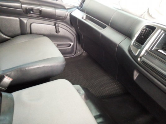 ขายรถบรรทุกติดเครนUNIC-UCAN360