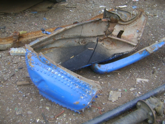 ดั้มพ์ 165 แรง  ฟูโช่  ตามภาพ  ราคา  270,000  บาท