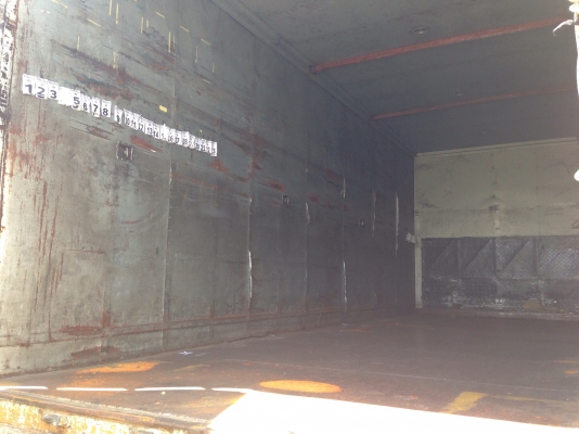 ตู้แห้งบรรทุกสินค้าสวยๆ ยกลงจากHINO FF177 ยาว7.20เมตร