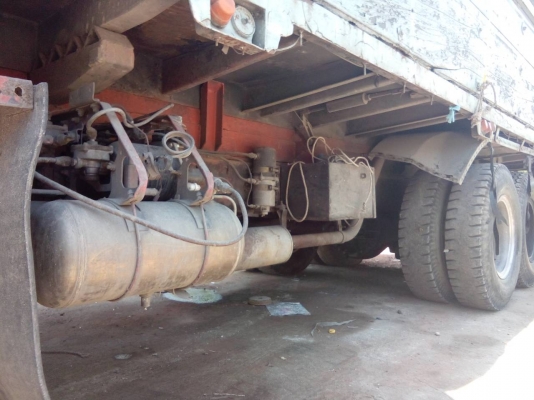 อีซูซุบรรทุก 10 ล้อ มีดั้มพ์ 175 แรง เครื่องเปลี่ยนแล้ว