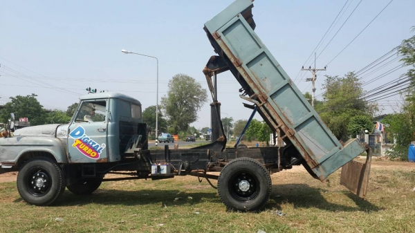 ขาย6ล้อดั้มพ์หัอีซูซุหัวยาวเครื่องดี168แรง /0857698049/0887115178