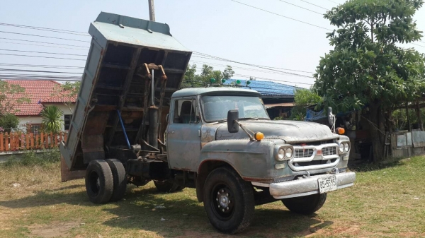 ขาย6ล้อดั้มพ์หัอีซูซุหัวยาวเครื่องดี168แรง /0857698049/0887115178