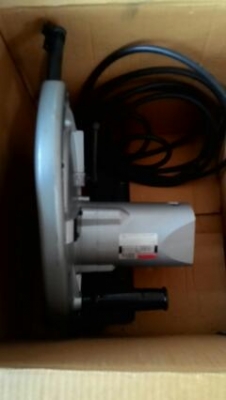 เลื่อยวงเดือน 10 นิ้ว makita รุ่น 5201N (1,450w.) ใช้สำหรับตัดไม้ มือสองสภาพใหม่มาก ปรับราคาเหลือ6.500บาท