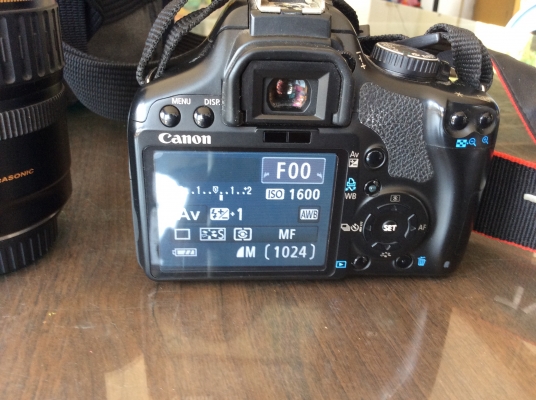 ขายกล้องถ่ายรูป canon EOS 450D พร้อมอุปกรณ์หลายอย่าง ขายกล้องถ่ายรูป canon EOS 450D พร้อมอุปกรณ์หลายอย่าง